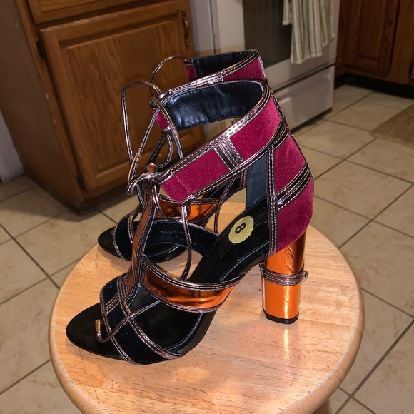 Catherine Malandrino size 8 heels - Picture 2 of 5